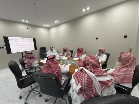 صورة 2 من اجتماع أعضاء مجلس إدارة الجمعية رقم ١١٨