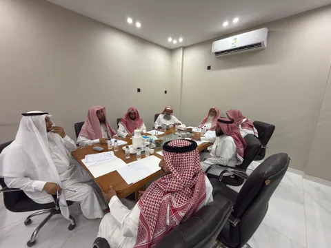 صورة 3 من اجتماع أعضاء مجلس إدارة الجمعية رقم ١١٨