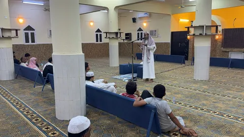 صورة 1 من محاضرة بعنوان "مسؤولية الأسرة في الوقاية من الانحراف الفكري"